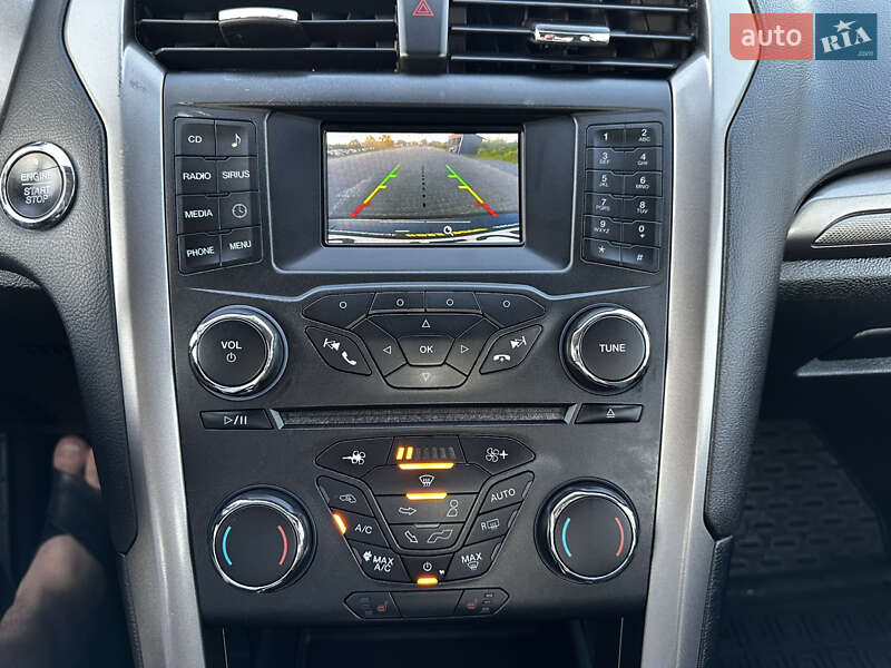 Седан Ford Fusion 2017 в Львові