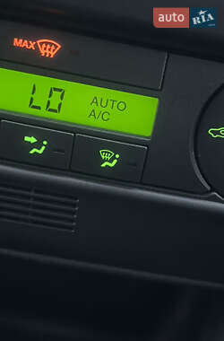 Хэтчбек Ford Fusion 2010 в 