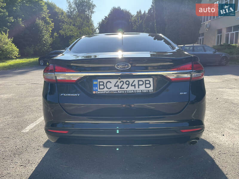 Седан Ford Fusion 2016 в Львові