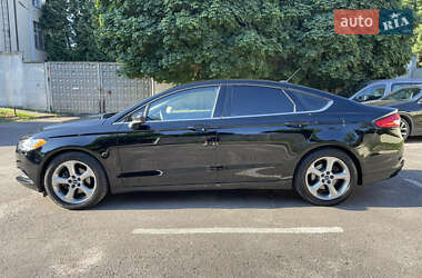 Седан Ford Fusion 2016 в 