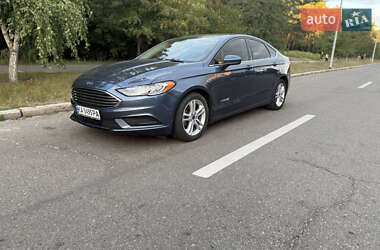 Седан Ford Fusion 2018 в 