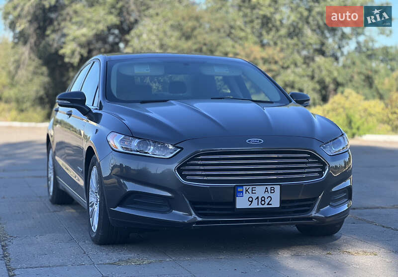 Седан Ford Fusion 2015 в Днепре