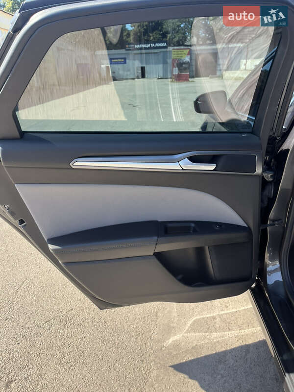 Седан Ford Fusion 2016 в Києві