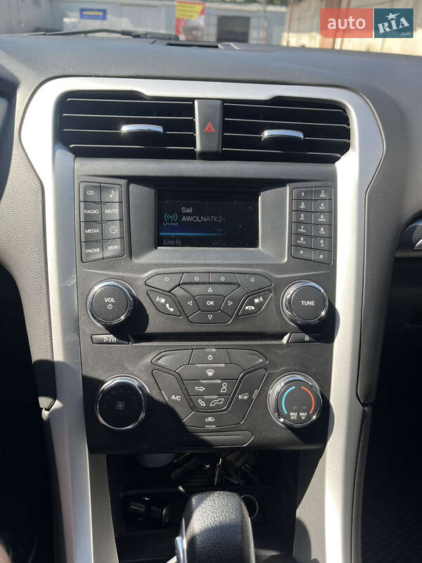 Седан Ford Fusion 2016 в Києві