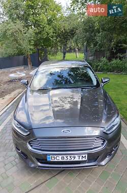 Седан Ford Fusion 2015 в 