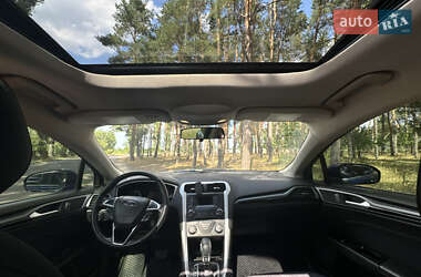 Седан Ford Fusion 2014 в 