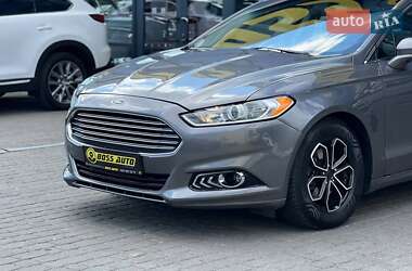 Седан Ford Fusion 2014 в 