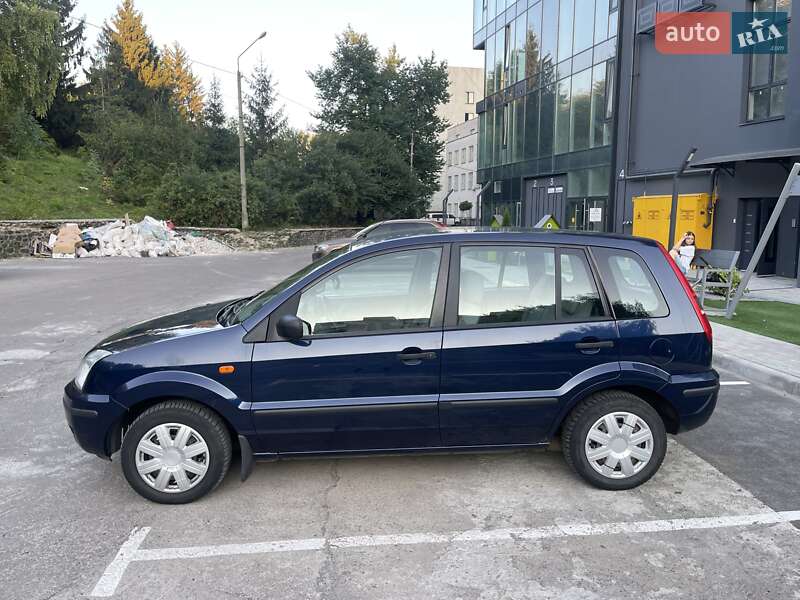 Хетчбек Ford Fusion 2004 в Рівному фото 2 Хетчбек Ford Fusion 2004 в Рівному