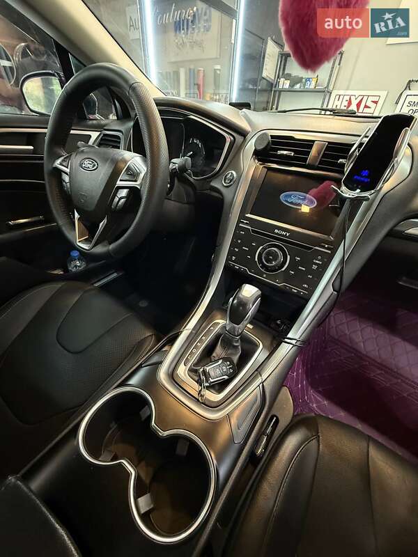 Седан Ford Fusion 2014 в Одесі