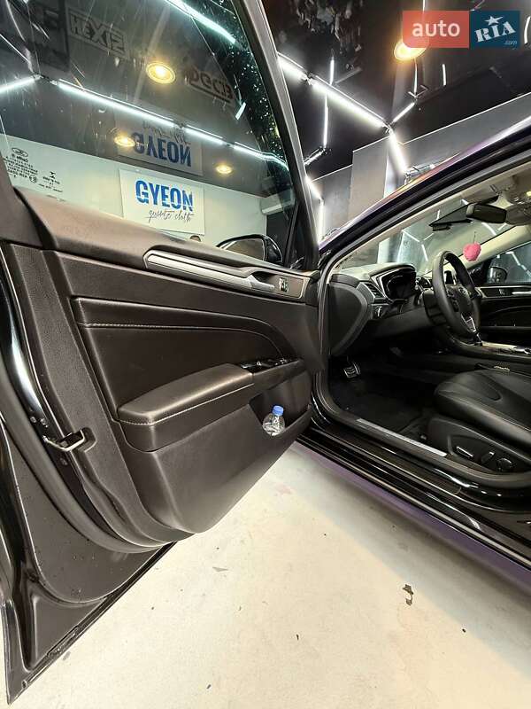 Седан Ford Fusion 2014 в Одесі