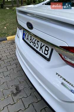 Седан Ford Fusion 2018 в 