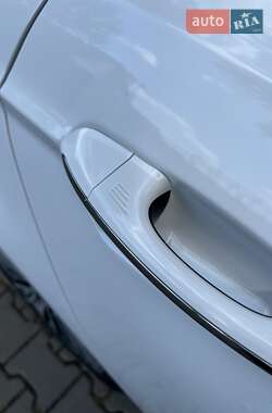 Седан Ford Fusion 2018 в 