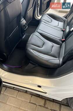 Седан Ford Fusion 2018 в 