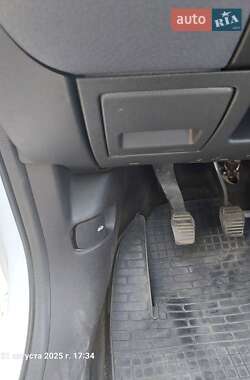 Хэтчбек Ford Fusion 2010 в 
