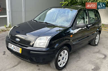 Хэтчбек Ford Fusion 2005 в 