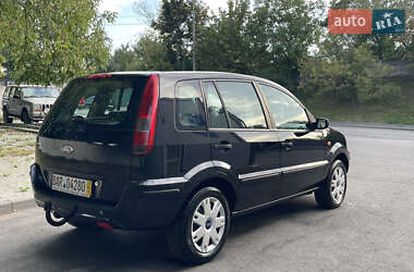 Хэтчбек Ford Fusion 2005 в 
