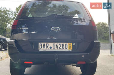 Хэтчбек Ford Fusion 2005 в 