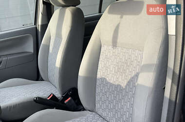 Хэтчбек Ford Fusion 2005 в 