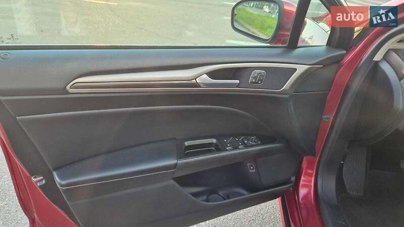 Седан Ford Fusion 2019 в Києві