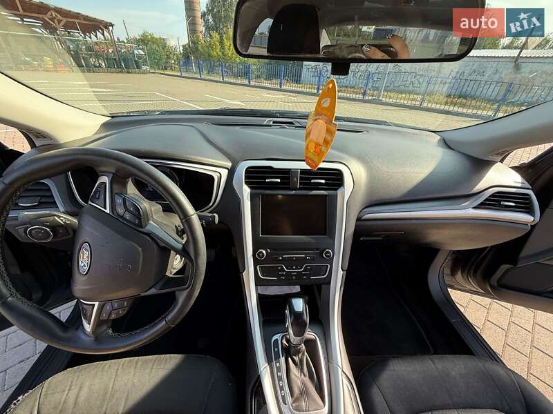 Седан Ford Fusion 2016 в Ратным фото 10 Седан Ford Fusion 2016 в Ратным