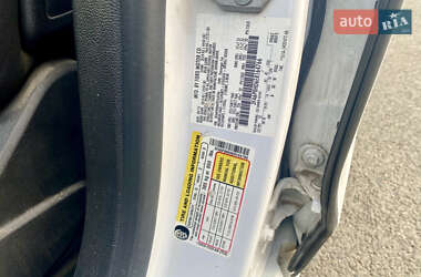Седан Ford Fusion 2013 в 