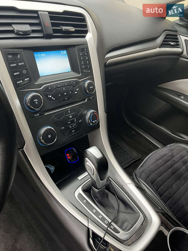 Седан Ford Fusion 2016 в Тульчине
