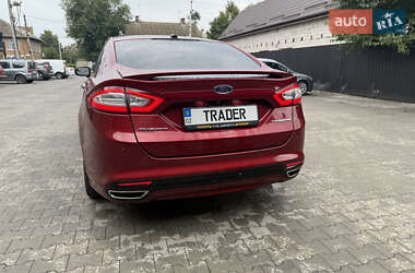 Седан Ford Fusion 2013 в 