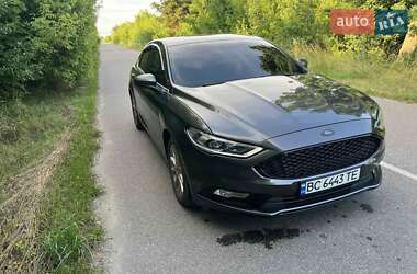 Седан Ford Fusion 2016 в 