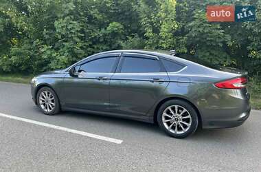 Седан Ford Fusion 2016 в 