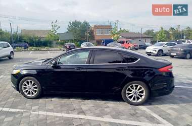 Седан Ford Fusion 2016 в 