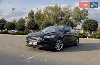 Седан Ford Fusion 2017 в 