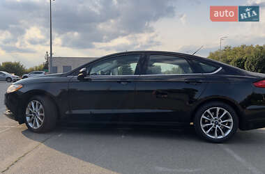 Седан Ford Fusion 2017 в 