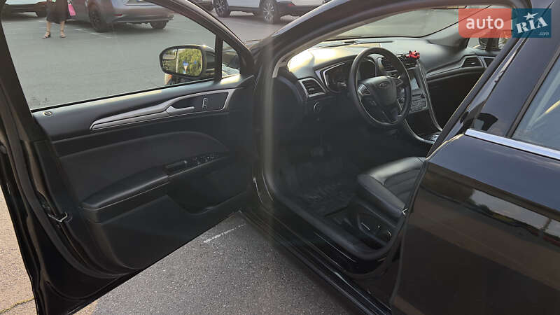 Седан Ford Fusion 2017 в Киеве фото 24 Седан Ford Fusion 2017 в Киеве