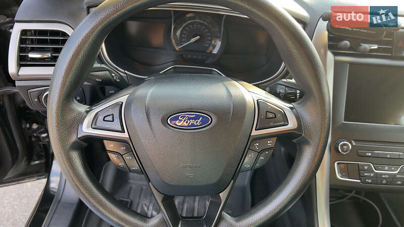 Седан Ford Fusion 2017 в Киеве фото 28 Седан Ford Fusion 2017 в Киеве
