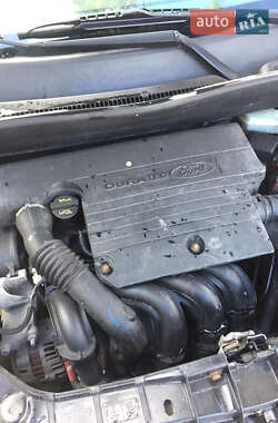 Хэтчбек Ford Fusion 2007 в 