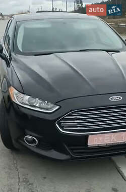 Седан Ford Fusion 2013 в 