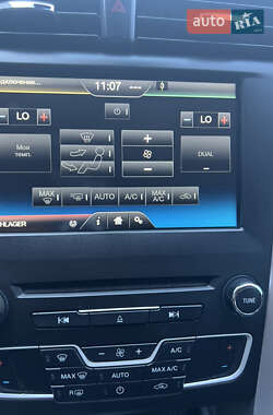 Седан Ford Fusion 2015 в 