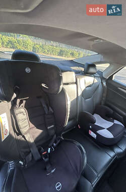 Седан Ford Fusion 2012 в 