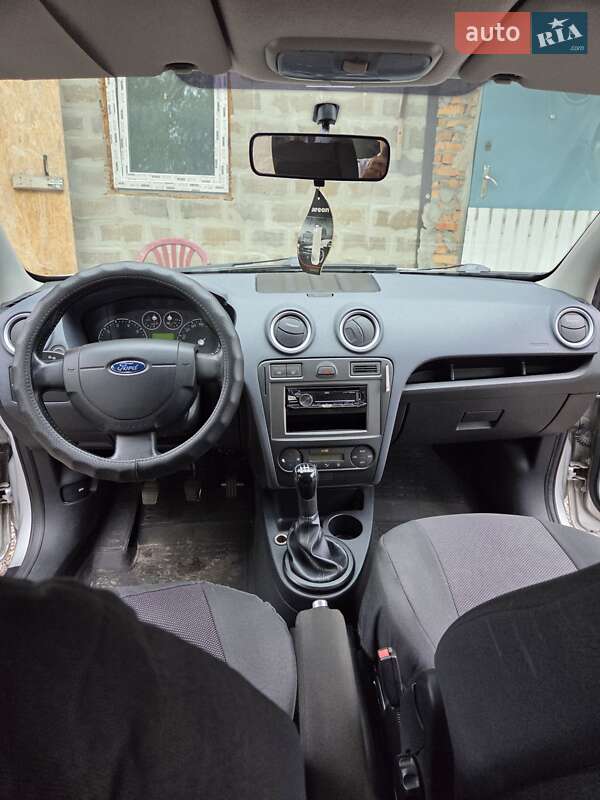 Хетчбек Ford Fusion 2009 в Києві фото 10 Хетчбек Ford Fusion 2009 в Києві