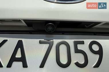 Седан Ford Fusion 2014 в 