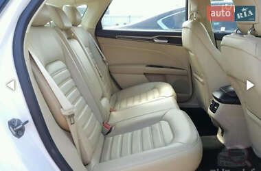 Седан Ford Fusion 2014 в 