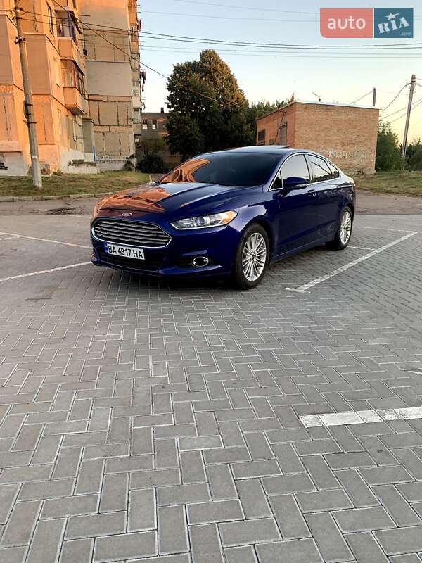 Седан Ford Fusion 2016 в 
