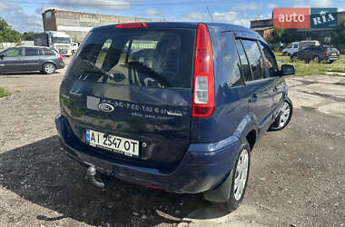 Хэтчбек Ford Fusion 2010 в 