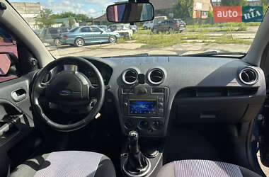 Хэтчбек Ford Fusion 2010 в 