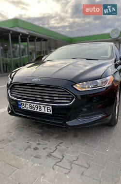 Седан Ford Fusion 2014 в 
