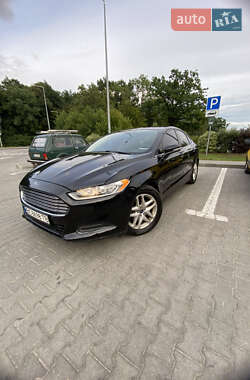 Седан Ford Fusion 2014 в 
