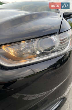 Седан Ford Fusion 2014 в 