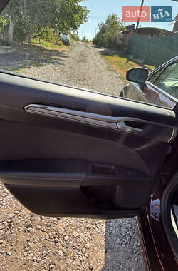 Седан Ford Fusion 2018 в 