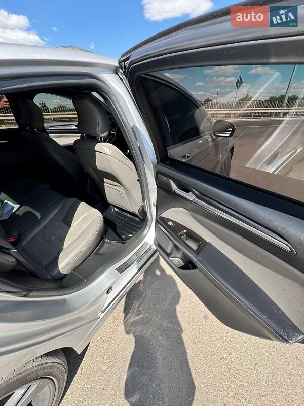 Седан Ford Fusion 2016 в Херсоні