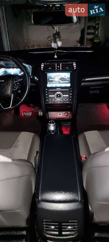 Седан Ford Fusion 2016 в Херсоні